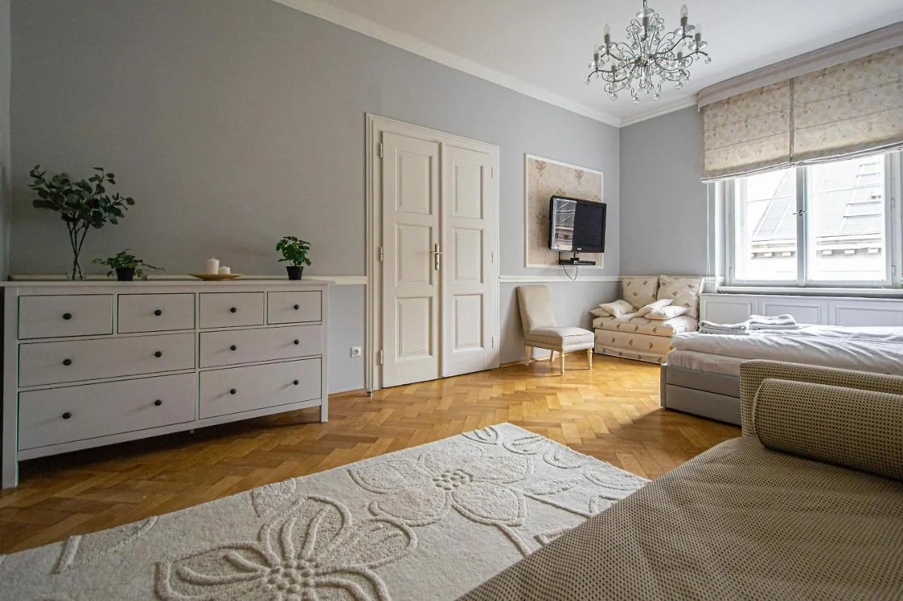 Luxury Central 150M2 Apartment On Wencelas Square With Private Garage Prague Czech Republic